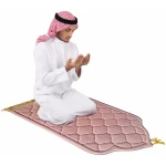 Tapis De Prière Musulman, 65x110cm en Flanelle, Extraterrestre Doux, Voyage avec Glands, Portable pour Hommes Femmes Enfants Rose